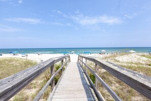 Beach nearby - Steps To Beach, Kure Pier, Restaurants, & More! (Kure Beach)