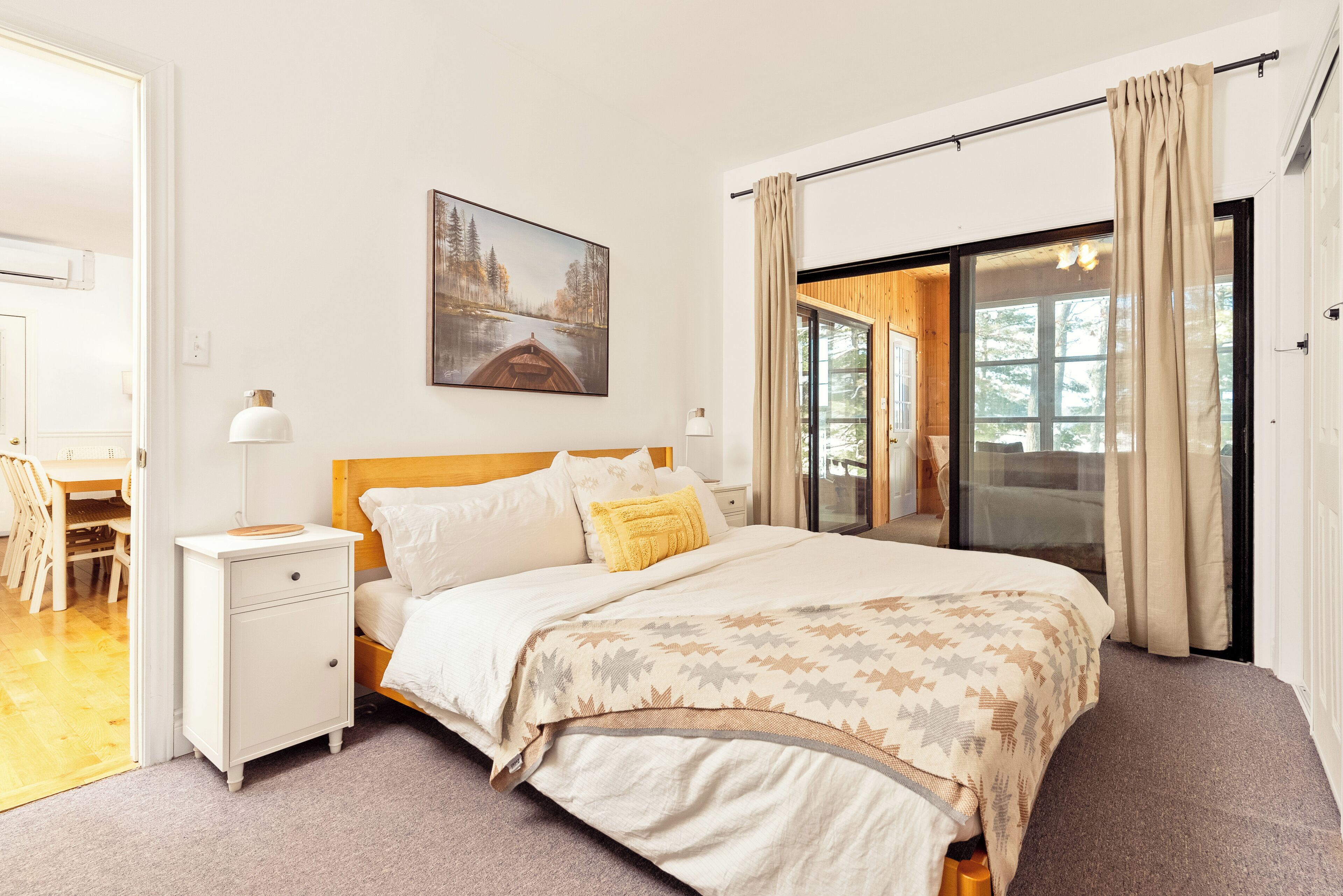3 chambres, bureau, accès au Wi-Fi (inclus), literie fournie