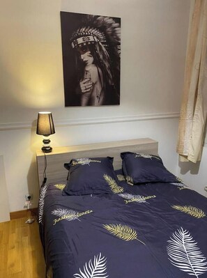 2 bedrooms, iron/ironing board, travel crib, bed sheets