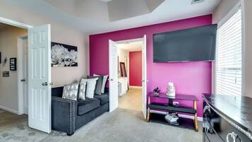 TV connectée, cheminée