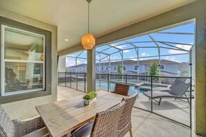 Terrace/patio - Delight Kangaroo Home by All Vacation (Davenport)