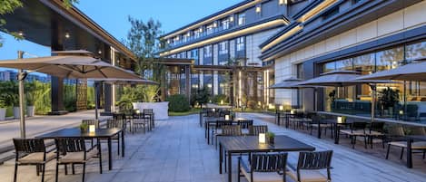 Breakfast, lunch, dinner served; Asian cuisine