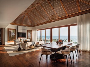 Ropa de cama de alta calidad y minibar 