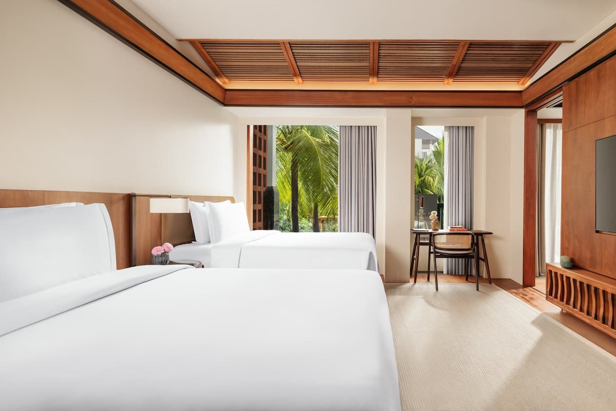 1 bedroom, premium bedding, minibar, in-room safe