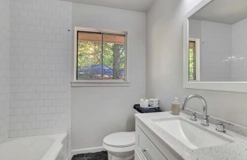 Mid Mod cottage