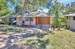 Exterior - Mid Mod cottage (Birmingham)