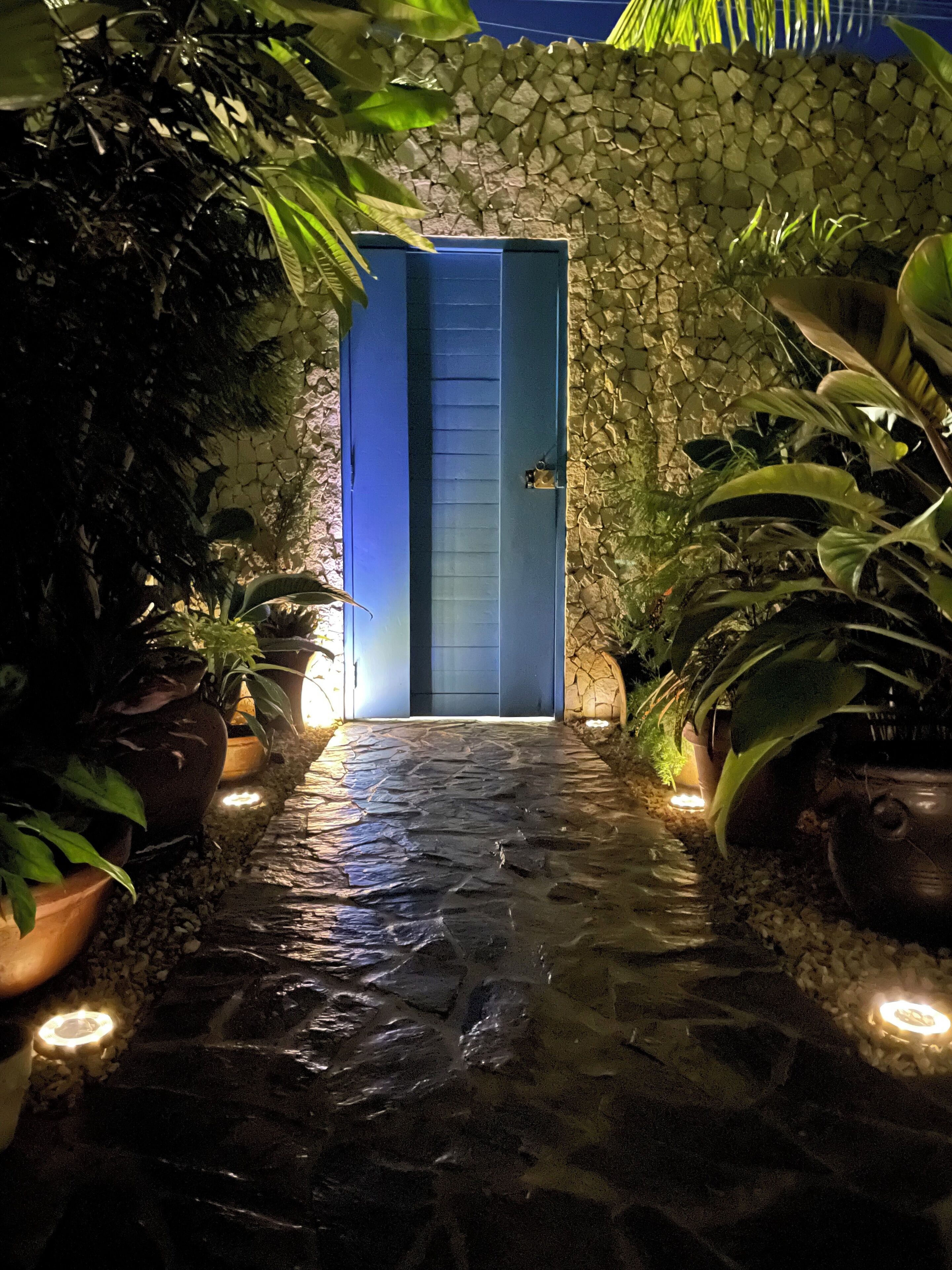 المنطقة المحيطة بالمنشأة