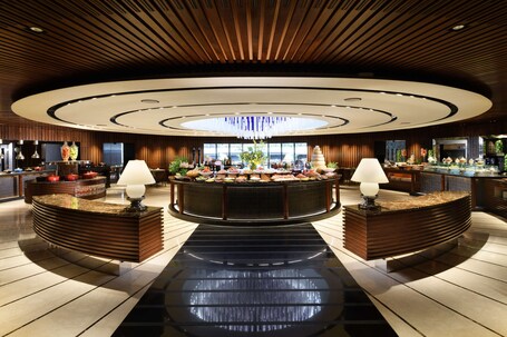 Conrad Singapore Orchard - Image 5