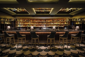 Cocktail bar