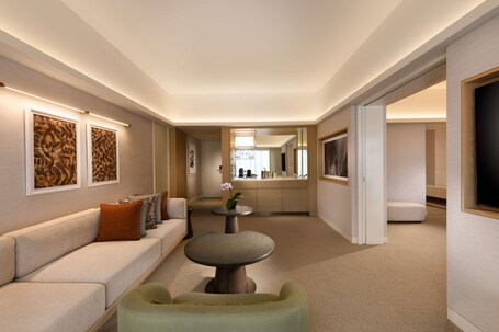 Conrad Singapore Orchard - Image 37