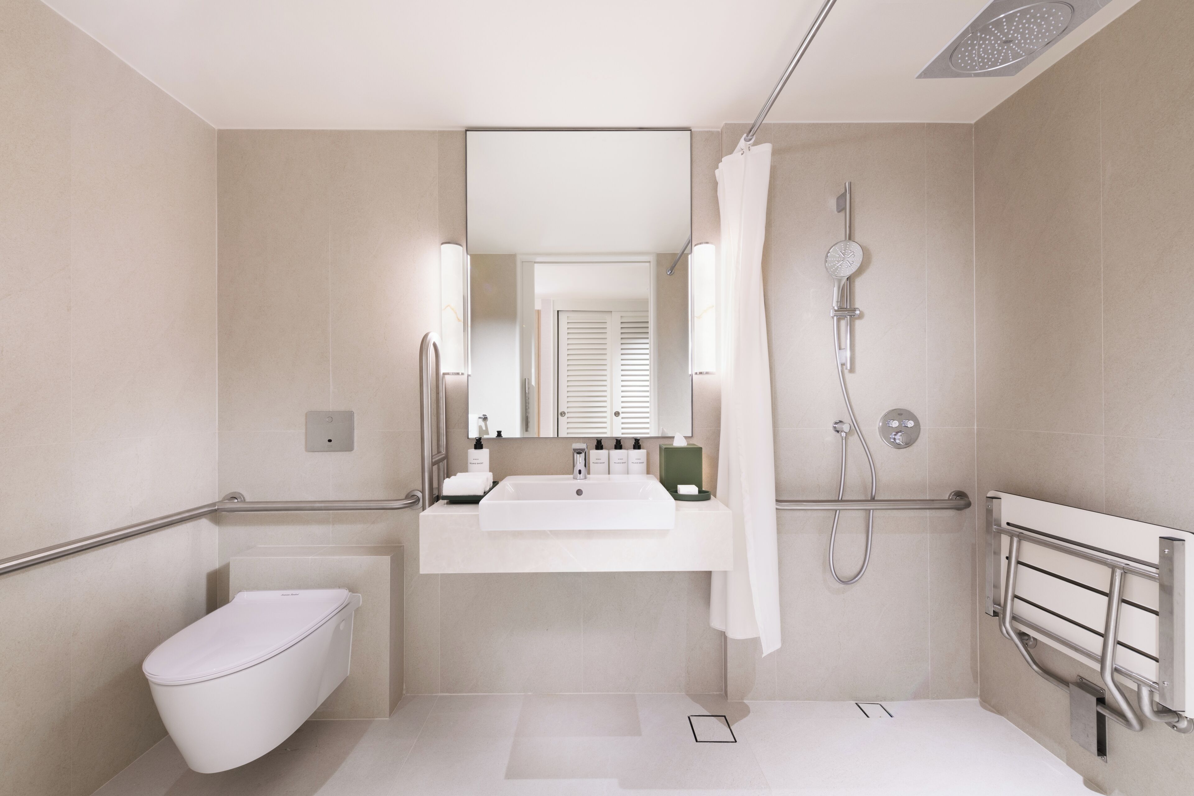 Photo - Conrad Singapore Orchard