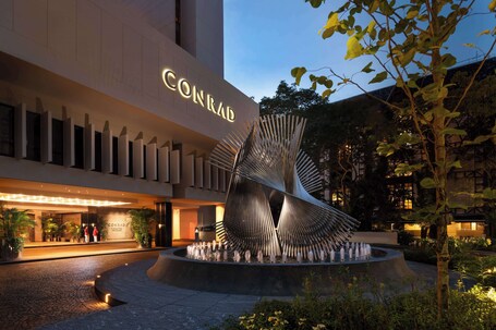 Conrad Singapore Orchard - Image 2