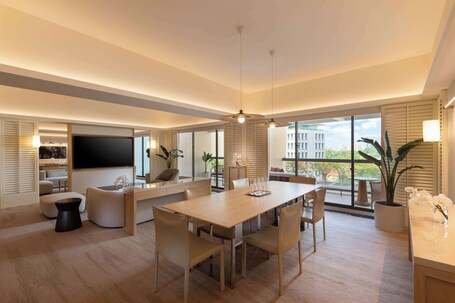 Conrad Singapore Orchard - Image 18
