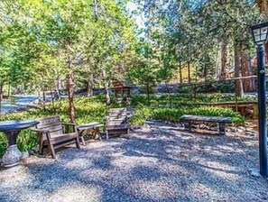 Terrace/patio - Jamo's Lodge Idyllwild (Idyllwild-Pine Cove)