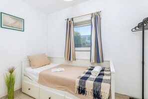 2 bedrooms, free WiFi, bed sheets