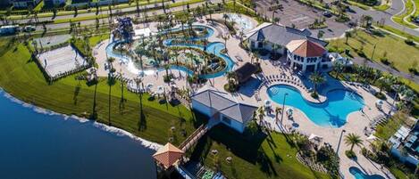 豪華單棟房屋 | 客廳 | 55 吋LED 電視連衛星電視頻道