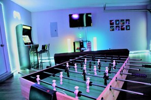 Game room - Family Home| Large Patio| Game Room| AT&T Stadium (Arlington)