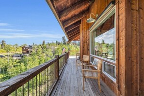 Terrace/patio - Scenic Stay w/ Hot Tub by Park City (Summit County)
