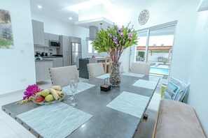 Dining - Brand New 3BR Villa with private pool (Noord)