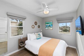 2 عدّة غرف نوم ومكتب ومكواة/لوح كي وسرير سفر