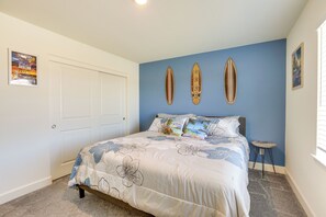 1 bedroom, iron/ironing board, travel crib, WiFi - 12 Mi to Reno: Hot Tub Haven in Sparks! (Sparks)