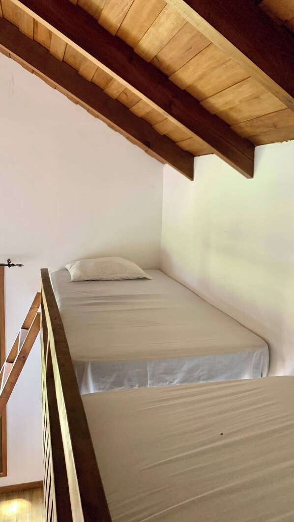 1 habitación, wifi y ropa de cama