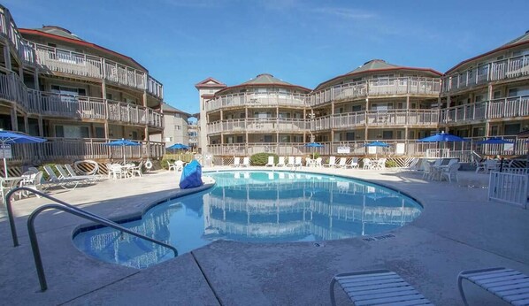 Indoor pool, outdoor pool
