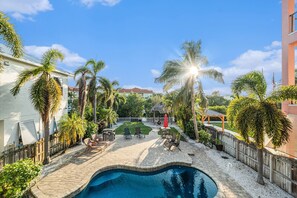 A heated pool - *Seaside Retreat* Luxury Ocean Side Home W/ a Pool (Apollo Beach)