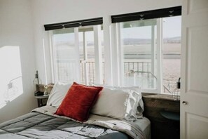 3 Schlafzimmer, Bügeleisen/Bügelbrett, Reisekinderbett, kostenloses WLAN