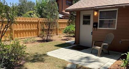 Modern Comfort: Mills/50 Hideaway