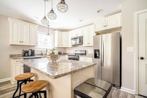 The Clemson Cottage - 3.6 mi. to Memorial Stadium