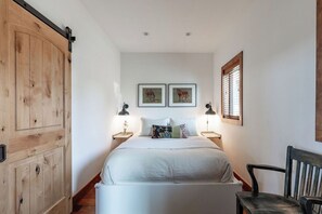3 Schlafzimmer, Reisekinderbett, WLAN, Bettwäsche