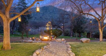 Three Oaks - Perfectly designed nature escape!