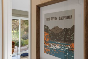 Interior - Three Oaks - Perfectly designed nature escape! (Three Rivers)