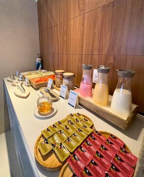 Tägliches inbegriffenes Frühstücksbuffet