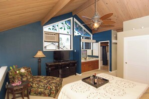 3 室のベッドルーム、デスク、アイロン / アイロン台、WiFi