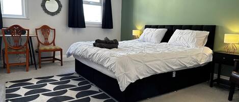 1 makuuhuone, silitysrauta/-lauta, ilmainen Wi-Fi, vuodevaatteet