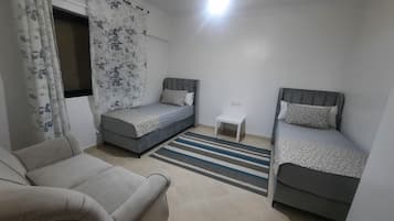 2 chambres, fer et planche Ă repasser, Wi-Fi, draps fournis