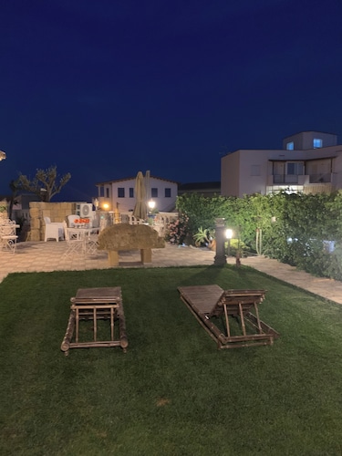 Rooms with garden 100 meters from the beach of Scala dei turchi