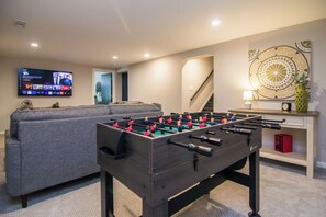 Games room - Entire Home in Minneapolis by Airport  & Mall of America! (Minneapolis)