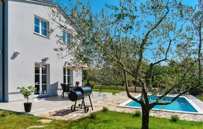 Indoor pool - 3 bedroom awesome home in Paldigija (Paldigija)