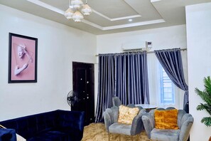 Deluxe Apartment | Living area - Kendot Apartment (Lekki)