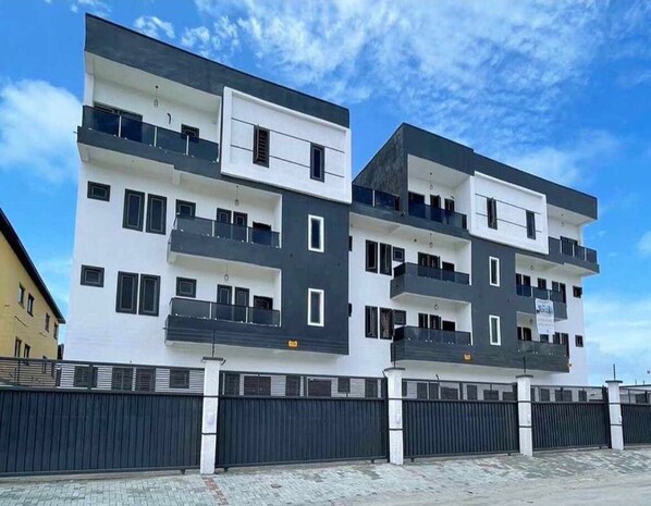 Façana frontal de l'allotjament