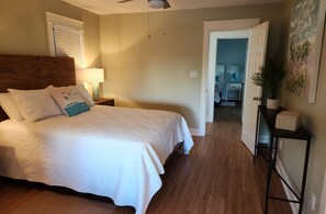 4 Schlafzimmer, Bügeleisen/Bügelbrett, Reisekinderbett, kostenloses WLAN