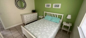 Steps away from the Beach, relaxing 2BR Beach Retreat on the Space Coast!