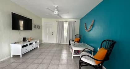 Steps away from the Beach, relaxing 2BR Beach Retreat on the Space Coast!