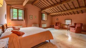 5 camere, ferro/asse da stiro, culla da viaggio, Wi-Fi