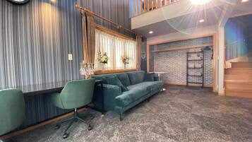 Family Chalet, 3 Bedrooms, Non Smoking | Living area