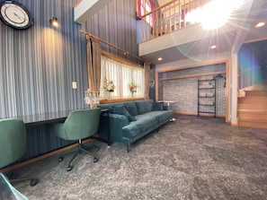 Family Condo, 3 Bedrooms, Non Smoking | Living area | 55-inch flat-screen TV with digital channels