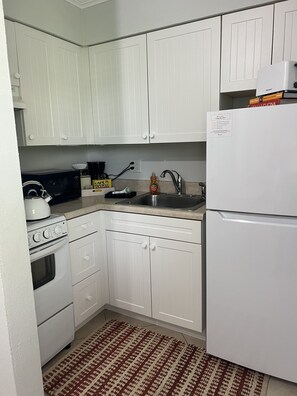 Private kitchen - Fernando Flats: Boutique 1-Bed Beach Flat 12 (Palm Beach Shores)